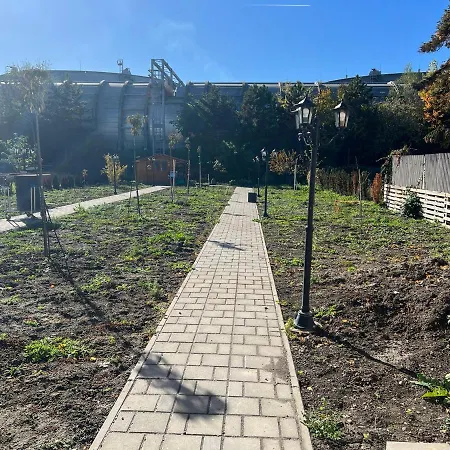 Ruhige Gruene Oase Bei Flughafen שווכאט